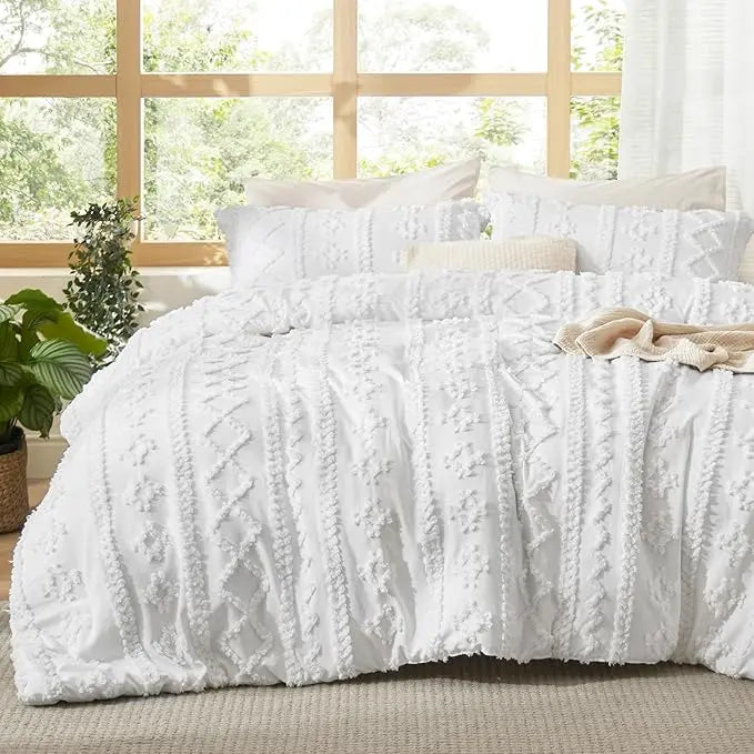 Modern Boho Bedding Set – Quilted 3 Piece Coverlet with Coordinated Pillow Shams