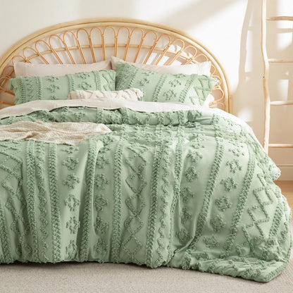 Modern Boho Bedding Set – Quilted 3 Piece Coverlet with Coordinated Pillow Shams